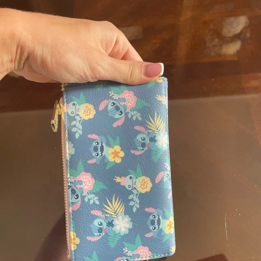 Wallet - Picture 4 of 4